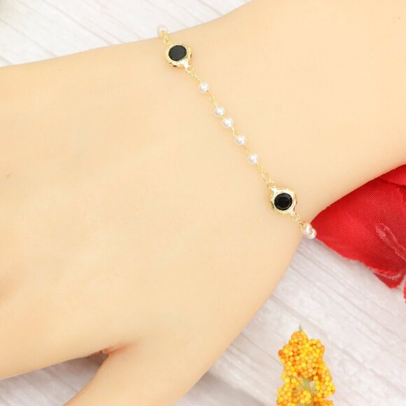 "Trendy Handmade Bracelet – A Thoughtful Gift for Girls & Women | UNVRC1422 - Picture 4 of 10